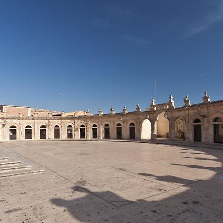 Palazzo Gambuzza Aparthotel Ispica Exterior foto