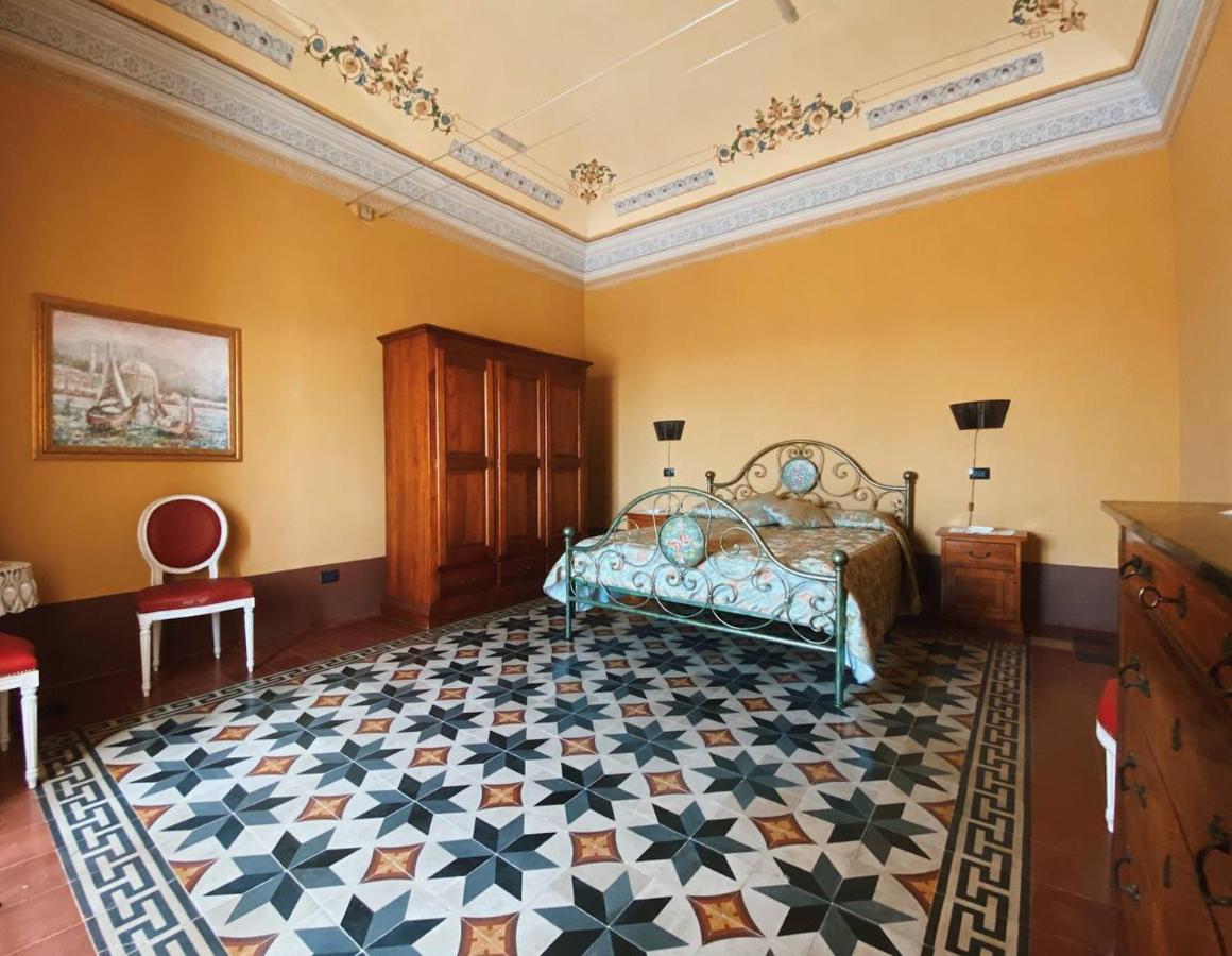 Palazzo Gambuzza Aparthotel Ispica Exterior foto